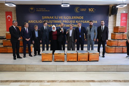 Şırnak İli ve İlçelerinde Arıcılığı Geliştirme Projesi Kapsamında Kovan Dağıtım Töreni Gerçekleştirildi